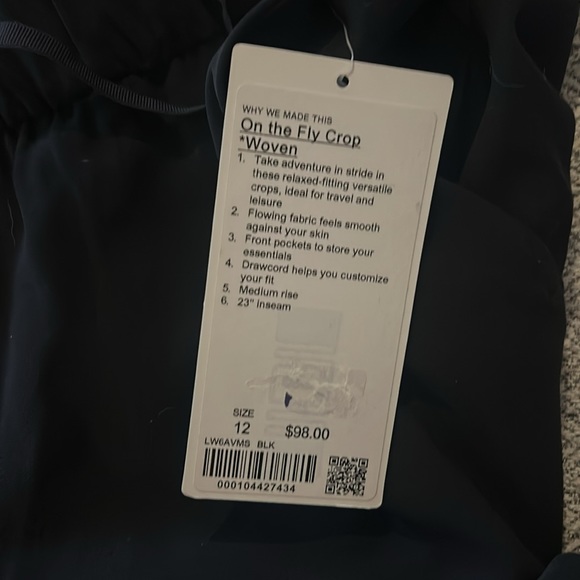 Lululemon On The Fly Crop Wove. Black Size 12 - Picture 3 of 3